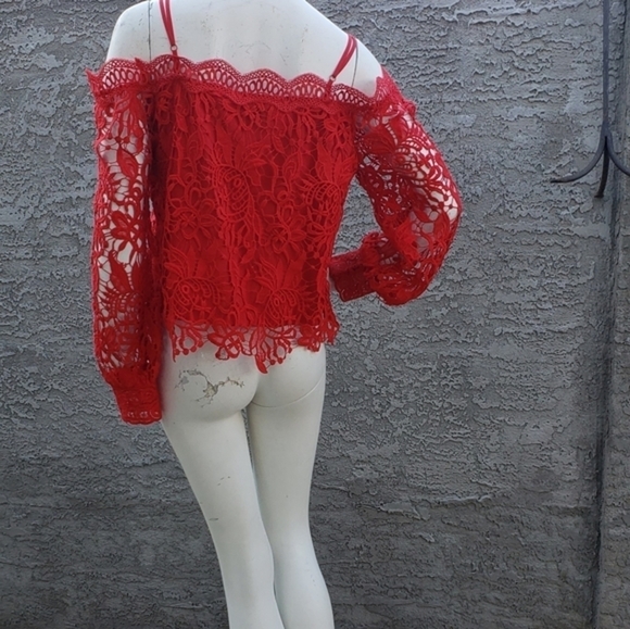 Lucy‎ Paris Sexy Blouses - Picture 6 of 7